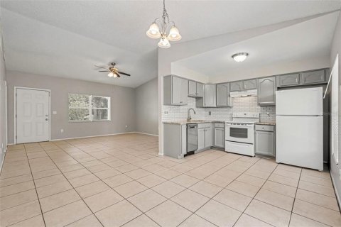 Villa ou maison à vendre à Tampa, Floride: 3 chambres, 108.42 m2 № 2406755 - photo 6