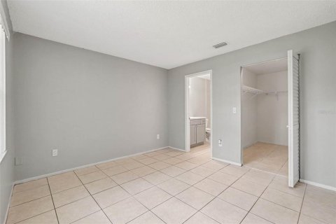 Villa ou maison à vendre à Tampa, Floride: 3 chambres, 108.42 m2 № 2406755 - photo 9