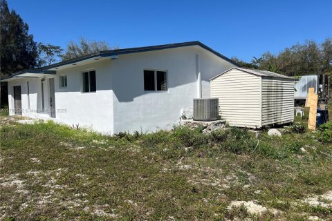Casa en venta en Miami, Florida, 3 dormitorios, 91.04 m2 № 1985363 - foto 4