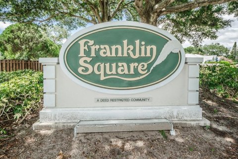 House in Palm Harbor, Florida 3 bedrooms, 117.06 sq.m. № 1812778 - photo 2