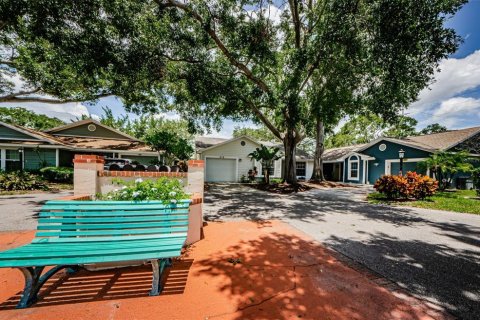 House in Palm Harbor, Florida 3 bedrooms, 117.06 sq.m. № 1812778 - photo 4