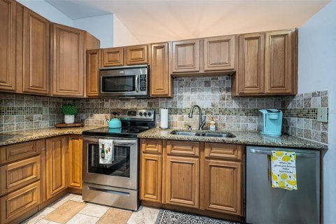 House in Palm Harbor, Florida 3 bedrooms, 117.06 sq.m. № 1812778 - photo 21