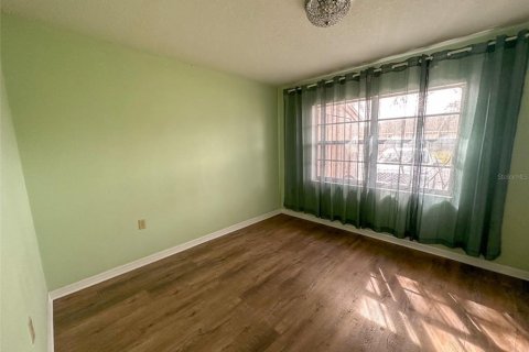 Condo in Holiday, Florida, 2 bedrooms  № 1906271 - photo 18