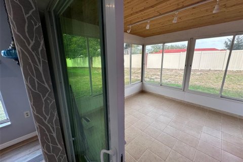 Condo in Holiday, Florida, 2 bedrooms  № 1906271 - photo 23