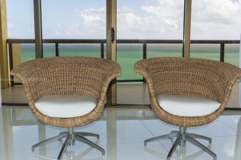 Copropriété à louer à Sunny Isles Beach, Floride: 3 chambres, 241.36 m2 № 2056822 - photo 9