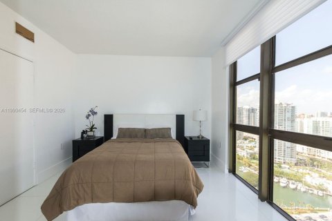 Copropriété à louer à Sunny Isles Beach, Floride: 3 chambres, 241.36 m2 № 2056822 - photo 6