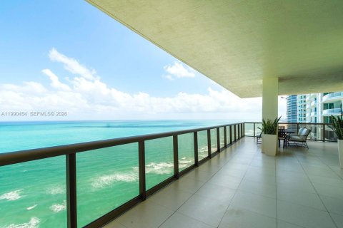 Copropriété à louer à Sunny Isles Beach, Floride: 3 chambres, 241.36 m2 № 2056822 - photo 26