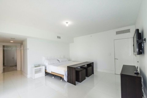 Copropriété à louer à Sunny Isles Beach, Floride: 3 chambres, 241.36 m2 № 2056822 - photo 11