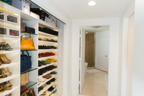 Copropriété à louer à Sunny Isles Beach, Floride: 3 chambres, 241.36 m2 № 2056822 - photo 20