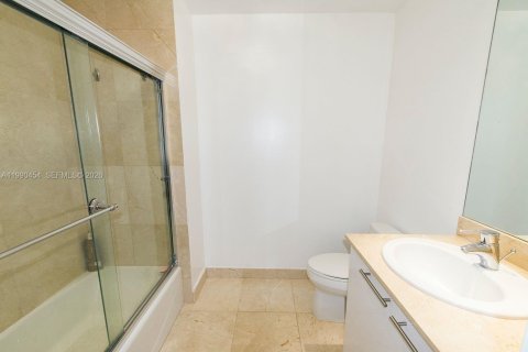 Copropriété à louer à Sunny Isles Beach, Floride: 3 chambres, 241.36 m2 № 2056822 - photo 13