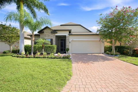 House in Port Charlotte, Florida 3 bedrooms, 183.76 sq.m. № 2310383