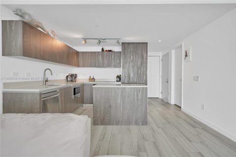 Condominio en venta en Miami, Florida, 3 dormitorios, 141.77 m2 № 1875420 - foto 29