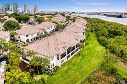 Condo in Tampa, Florida, 2 bedrooms  № 2234025 - photo 13
