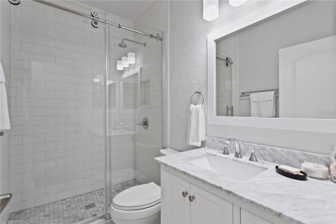 Condo in Tampa, Florida, 2 bedrooms  № 2234025 - photo 21