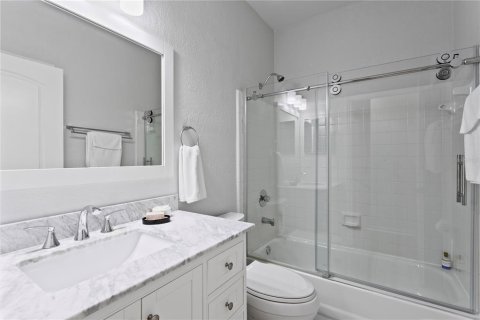 Condo in Tampa, Florida, 2 bedrooms  № 2234025 - photo 24