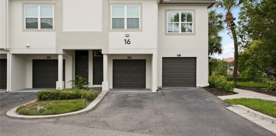 Condo in Tampa, Florida, 2 bedrooms  № 2234025