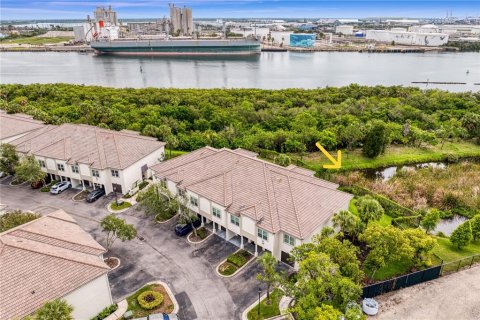 Condo in Tampa, Florida, 2 bedrooms  № 2234025 - photo 4