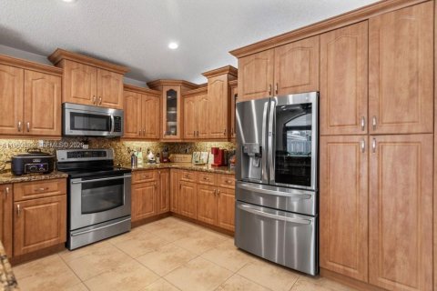 Casa en venta en Pembroke Pines, Florida, 3 dormitorios, 160.81 m2 № 2080990 - foto 28