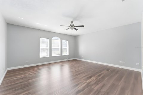 House in Lake Mary, Florida 4 bedrooms, 228.54 sq.m. № 2167382 - photo 15