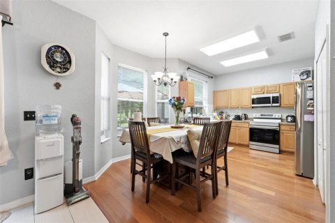 House in Lake Mary, Florida 4 bedrooms, 228.54 sq.m. № 2167382 - photo 8