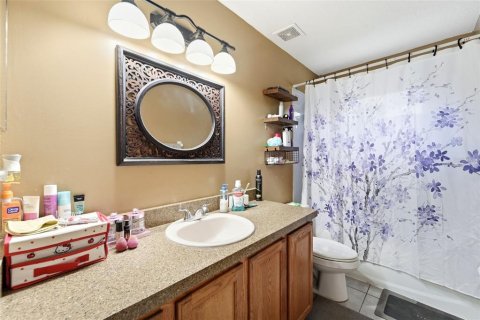 House in Lake Mary, Florida 4 bedrooms, 228.54 sq.m. № 2167382 - photo 13