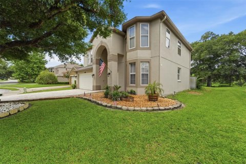House in Lake Mary, Florida 4 bedrooms, 228.54 sq.m. № 2167382 - photo 2