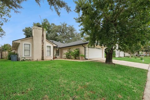 Villa ou maison à Lake Mary, Floride 4 chambres, 162.02 m2 № 2408033