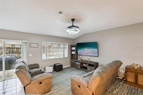 Villa ou maison à vendre à Lake Mary, Floride: 4 chambres, 162.02 m2 № 2408033 - photo 7