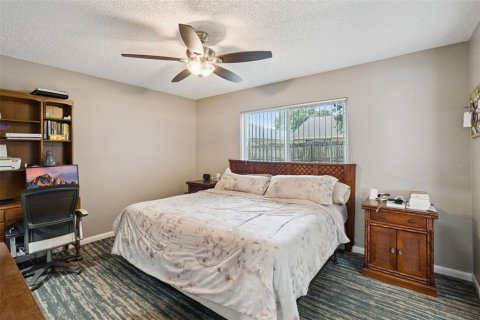 Villa ou maison à vendre à Lake Mary, Floride: 4 chambres, 162.02 m2 № 2408033 - photo 13