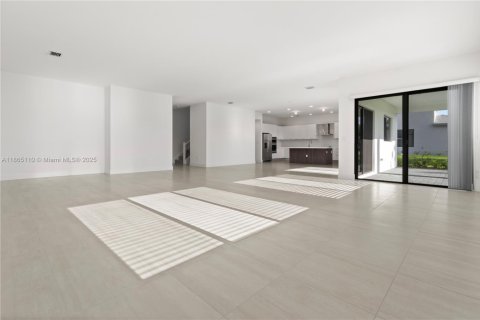 Villa ou maison à louer à Davie, Floride: 4 chambres, 384.71 m2 № 1979373 - photo 6