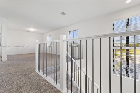 Villa ou maison à louer à Davie, Floride: 4 chambres, 384.71 m2 № 1979373 - photo 29