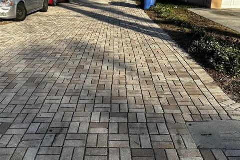 Villa ou maison à Tampa, Floride 3 chambres, 162.39 m2 № 2394164