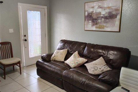 Villa ou maison à vendre à Tampa, Floride: 3 chambres, 162.39 m2 № 2394164 - photo 3