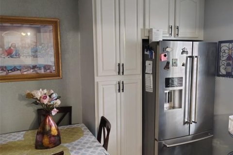 Villa ou maison à vendre à Tampa, Floride: 3 chambres, 162.39 m2 № 2394164 - photo 7