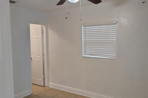 Villa ou maison à vendre à Tampa, Floride: 3 chambres, 162.39 m2 № 2394164 - photo 10