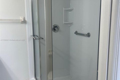 Condominio en venta en Tamarac, Florida, 2 dormitorios, 81.75 m2 № 1712974 - foto 19