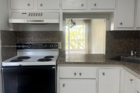 Condominio en venta en Tamarac, Florida, 2 dormitorios, 81.75 m2 № 1712974 - foto 11