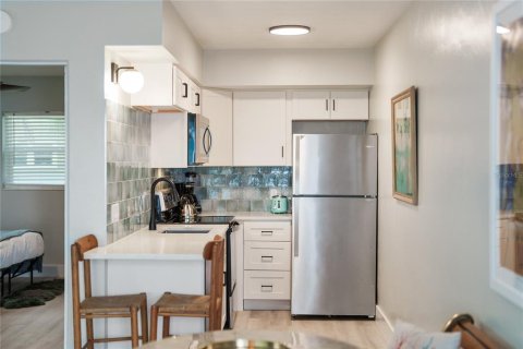 Снять в аренду квартиру в Сарасота, Флорида 2 комнаты, 55.74м2, № 1826237 - фото 9