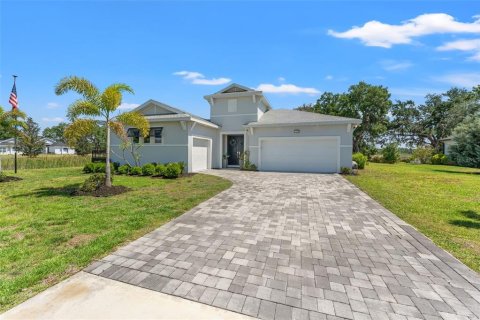 House in Spring Hill, Florida 3 bedrooms, 204.57 sq.m. № 1735062 - photo 13
