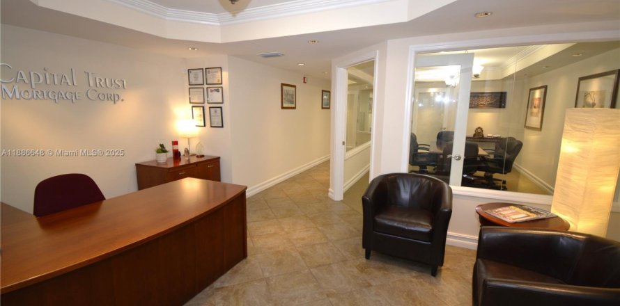 Immobilier commercial à Miami, Floride № 1933365