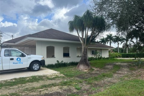 Casa en venta en Homestead, Florida, 6 dormitorios, 193.42 m2 № 1692503 - foto 2