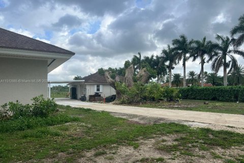 Casa en venta en Homestead, Florida, 6 dormitorios, 193.42 m2 № 1692503 - foto 5