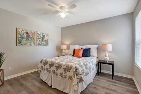 Condo in Saint Petersburg, Florida, 2 bedrooms  № 1521511 - photo 14