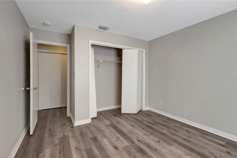 Condo in Saint Petersburg, Florida, 2 bedrooms  № 1521511 - photo 21