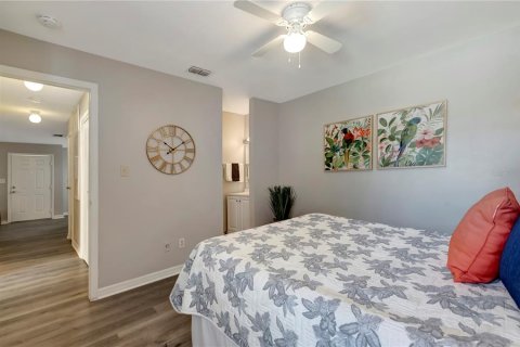 Condo in Saint Petersburg, Florida, 2 bedrooms  № 1521511 - photo 15