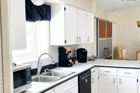 Casa en venta en Palm Coast, Florida, 3 dormitorios, 171.5 m2 № 2195825 - foto 6