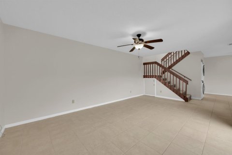 Touwnhouse à louer à Stuart, Floride: 3 chambres, 140.47 m2 № 2368405 - photo 9