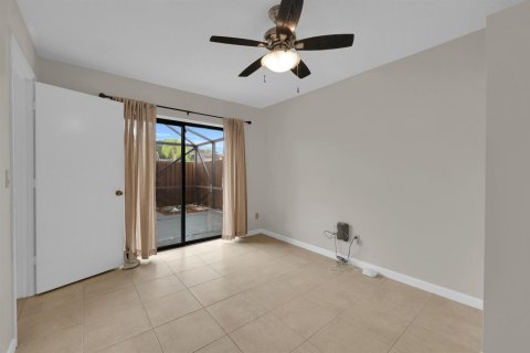 Touwnhouse à louer à Stuart, Floride: 3 chambres, 140.47 m2 № 2368405 - photo 24