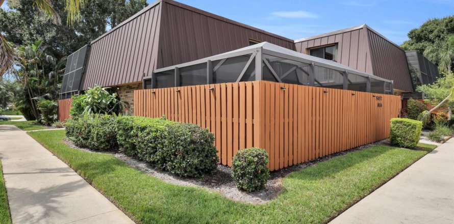 Touwnhouse à Stuart, Floride 3 chambres, 140.47 m2 № 2368405
