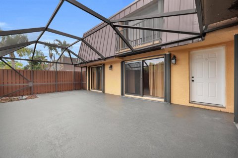 Touwnhouse à louer à Stuart, Floride: 3 chambres, 140.47 m2 № 2368405 - photo 3